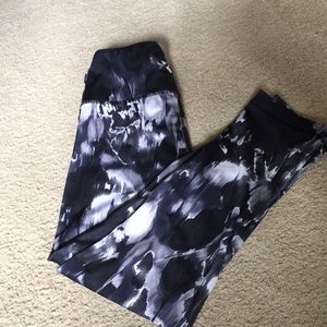 Black and white leggings